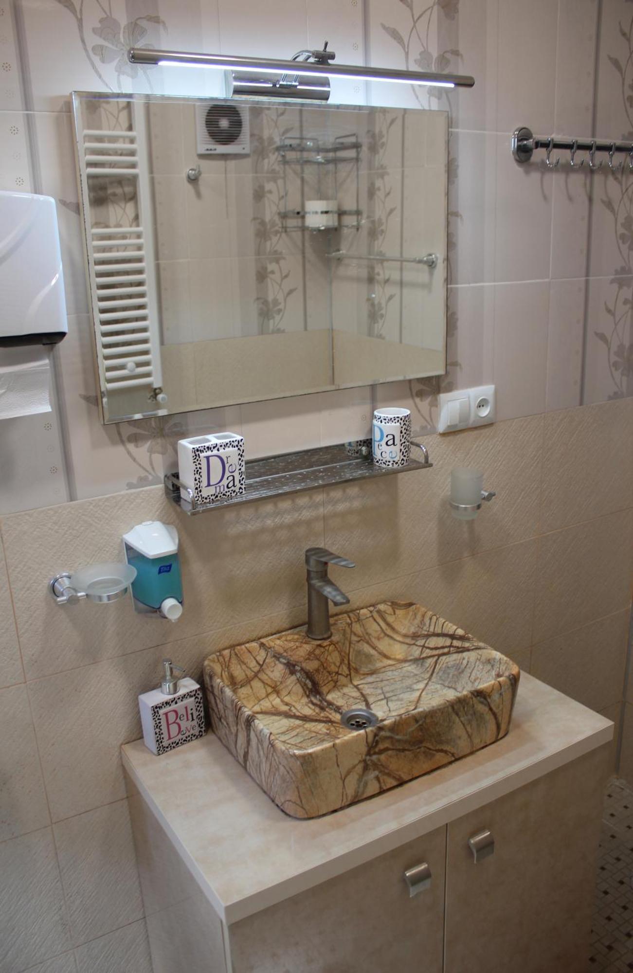 גורי Guesthouse Levani מראה חיצוני תמונה