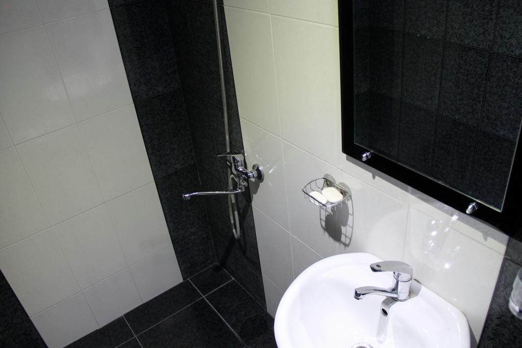 גורי Guesthouse Levani חדר תמונה